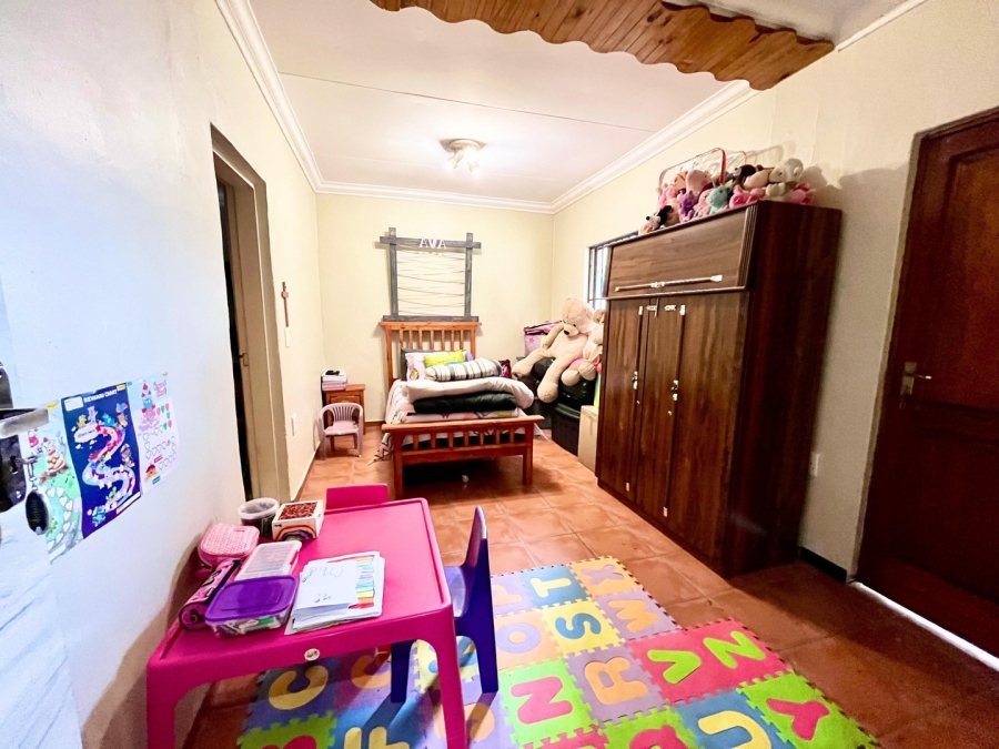 4 Bedroom Property for Sale in Safari Gardens North West
